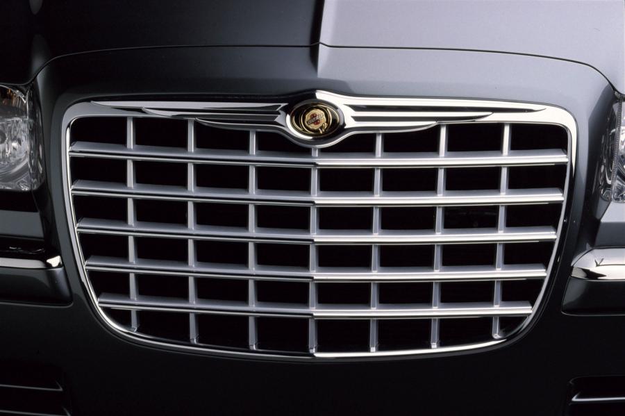  Chrysler 300C Concept 2003 года  (фото 40 из 69)
